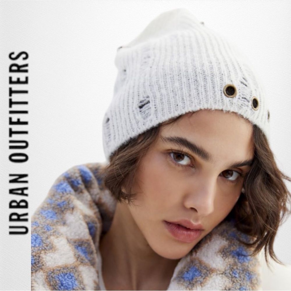 NEW Stella UO Urban Outfitters Destroyed Hat Beanie